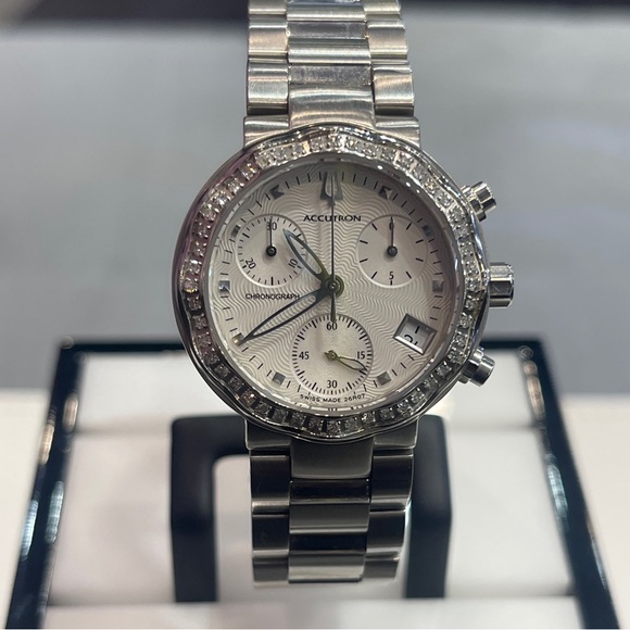 Accutron bulova silver with diamonds. Silver band - Picture 6 of 7